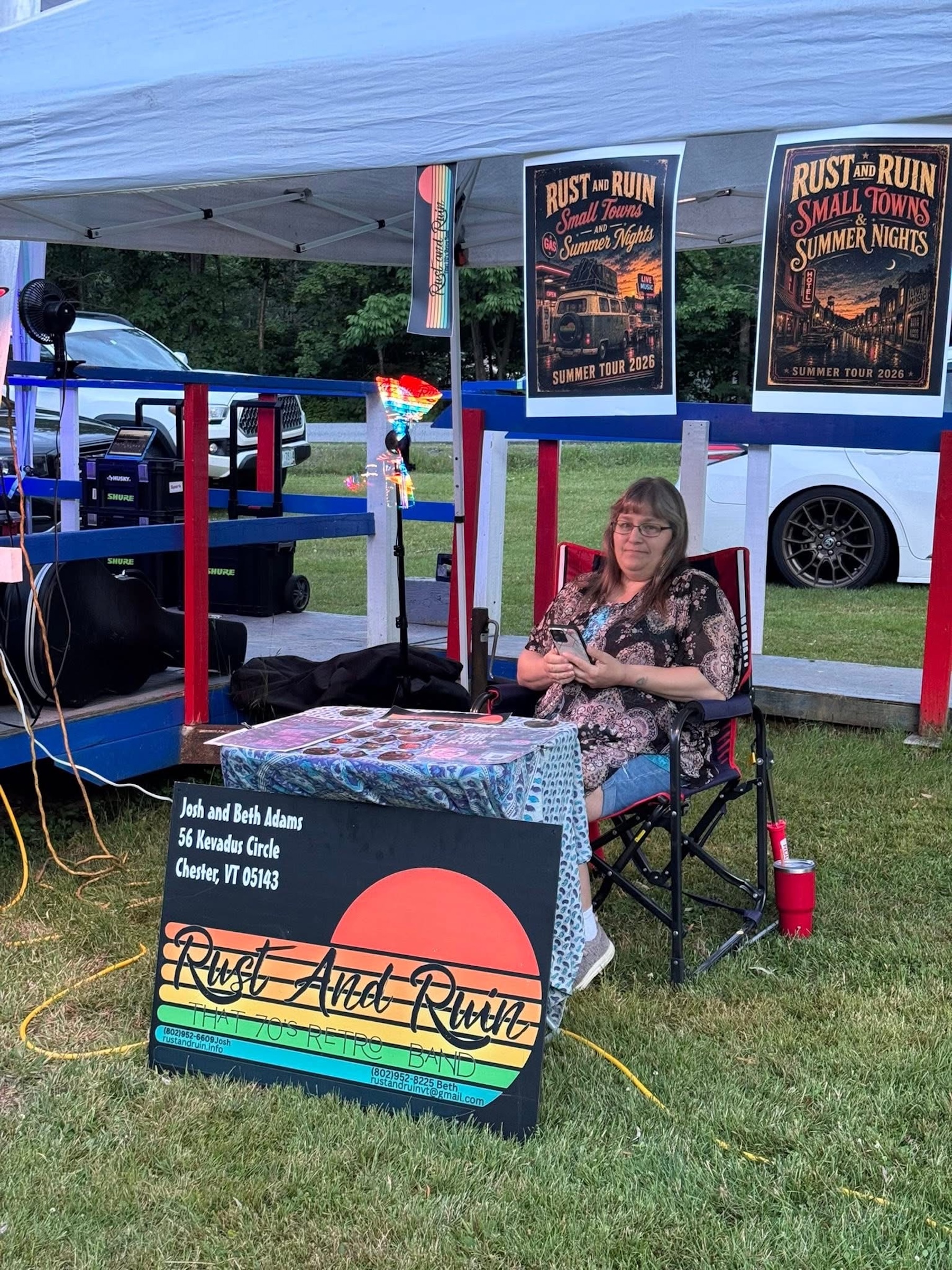Jenny at the Rust and Ruin merch table